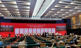 开酒吧的小陈被爆料视频,揭秘网红酒吧老板的幕后生活