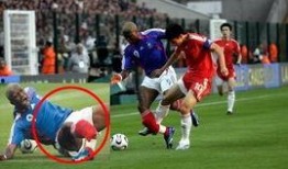 功夫足球40在线观看,足球与武术的激情碰撞，在线观看精彩不容错过